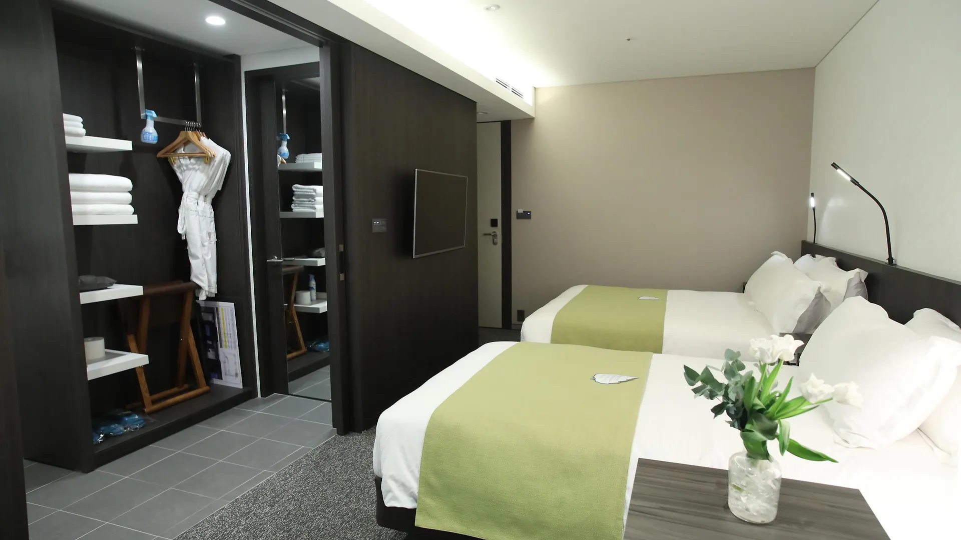 Hotel Nine Tree By Parnas Seoul Myeongdong 2